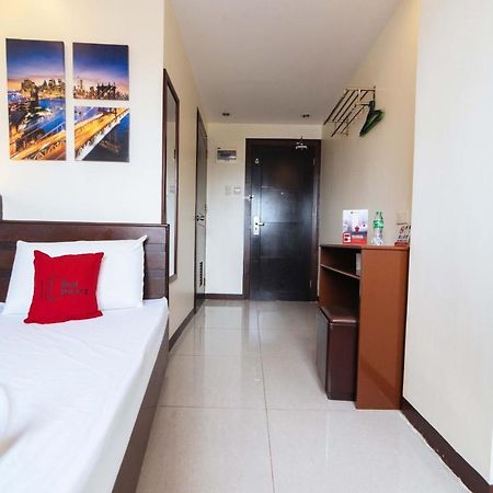 Reddoorz Near Victoria Mall Davao Exterior photo