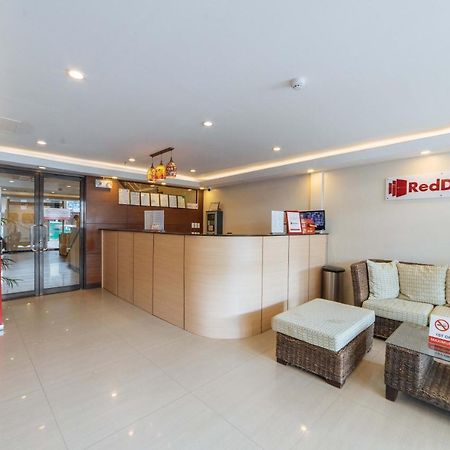 Reddoorz Near Victoria Mall Davao Exterior photo
