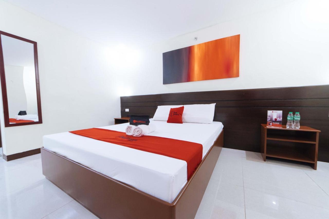 Reddoorz Near Victoria Mall Davao Exterior photo
