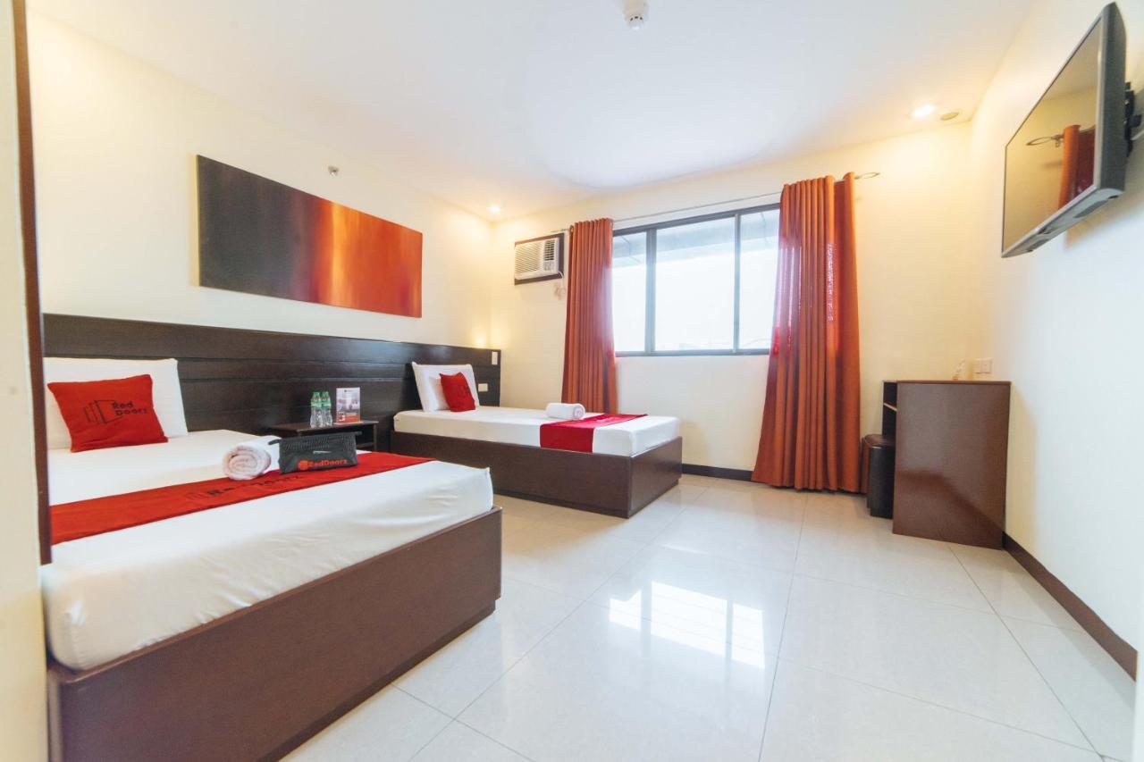 Reddoorz Near Victoria Mall Davao Exterior photo