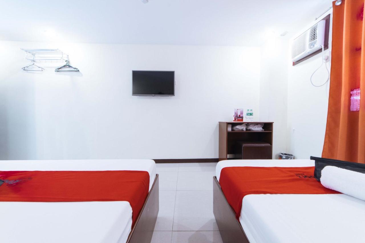 Reddoorz Near Victoria Mall Davao Exterior photo